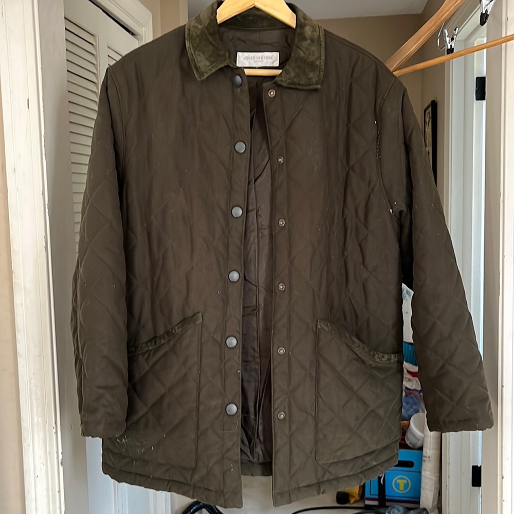 Dark olive green jacket, quilted and lined